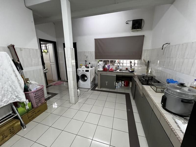 Terraced House for Rent in Taman Cheras Indah (Ampang) - Eric Teh - Kitchen - PropertyGuru.com.my