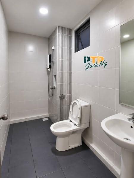 Kondominium untuk Dijual di Casa Utopia - Jack Ng - Bathroom - PropertyGuru.com.my