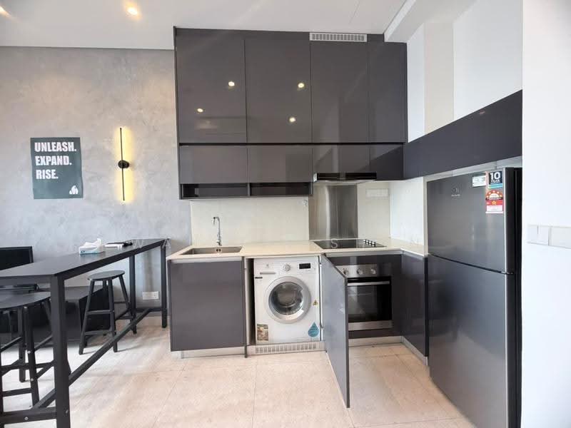 Kediaman Servis untuk Disewa di Lucentia Residences - Wan Jia Shun - Kitchen - PropertyGuru.com.my