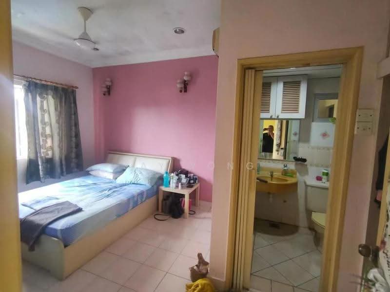 Condominium for Sale at Astana Putra - Jay Yong - Bedroom - PropertyGuru.com.my