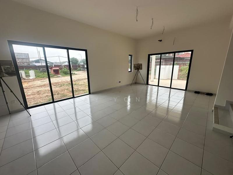 2-storey Terraced House for Sale in Taman Desa Permai (Kapar) - Jay Yong - Living Room - PropertyGuru.com.my