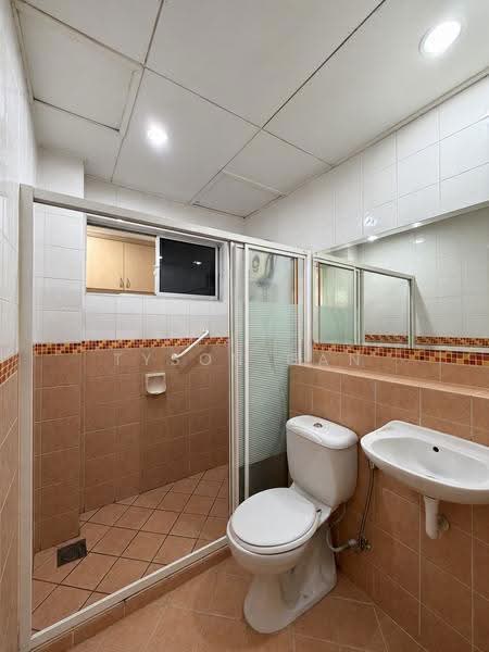 2-storey Terraced House for Sale in Seksyen 5 (Kota Damansara) - Tyson Gan - Bathroom - PropertyGuru.com.my