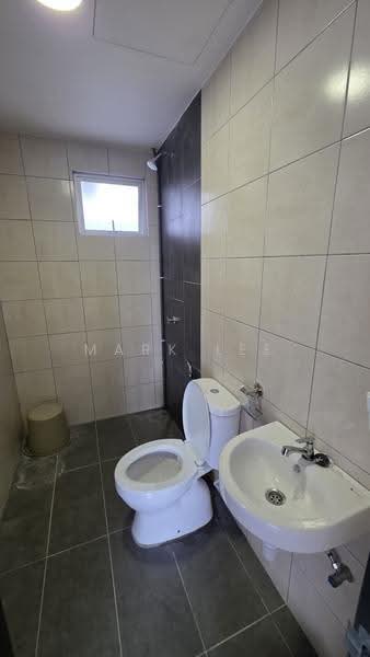 Kondominium untuk Disewa di Suasana Aman - Mark Lee - Bathroom - PropertyGuru.com.my