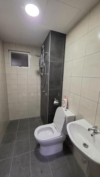 Kondominium untuk Disewa di Suasana Aman - Mark Lee - Bathroom - PropertyGuru.com.my