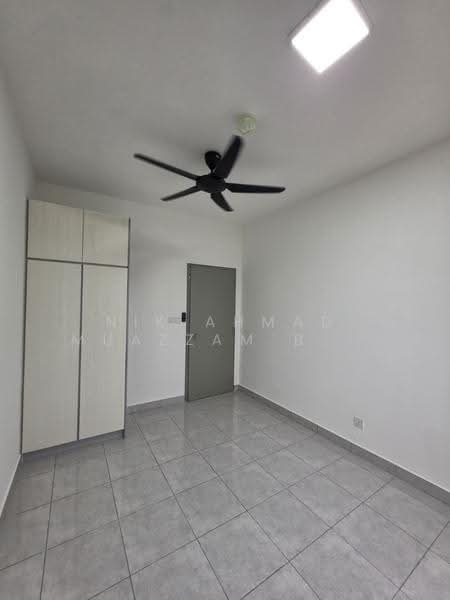 Rumah Flat untuk Disewa di Idaman Cahaya 1 - Nik Ahmad Muazzam Bin Nik Mazlan - Bedroom - PropertyGuru.com.my