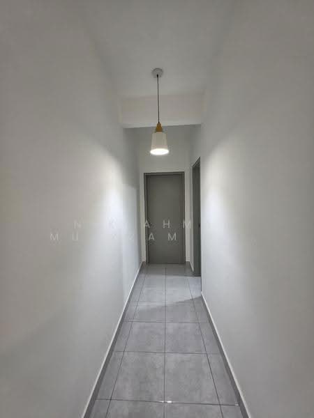 Rumah Flat untuk Disewa di Idaman Cahaya 1 - Nik Ahmad Muazzam Bin Nik Mazlan - Corridor - PropertyGuru.com.my