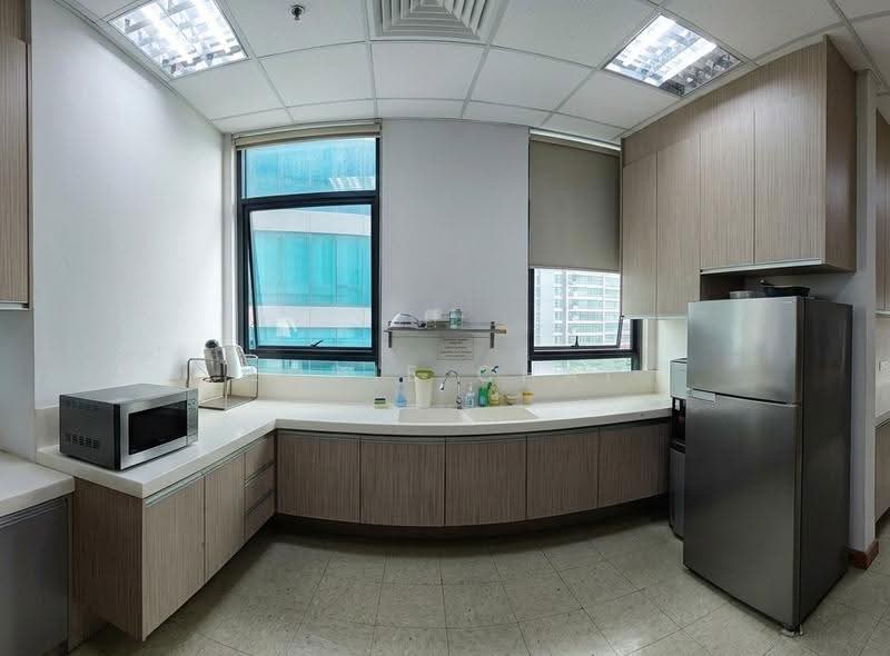 Pejabat untuk Disewa di Petaling Jaya (Selangor) - Eddie Chai - Kitchen - PropertyGuru.com.my