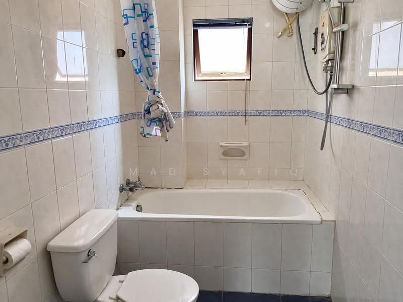 Condominium for Sale at Marina Court Resort Condominium - AHMAD SYAFIQ - PropertyGuru.com.my