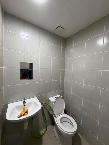 Rumah Teres 2-Tingkat untuk Disewa di Dengkil (Selangor) - Sya Rusli - Bathroom - PropertyGuru.com.my