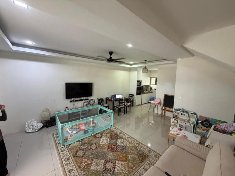 Rumah Teres 2-Tingkat untuk Disewa di Dengkil (Selangor) - Sya Rusli - Living Room - PropertyGuru.com.my
