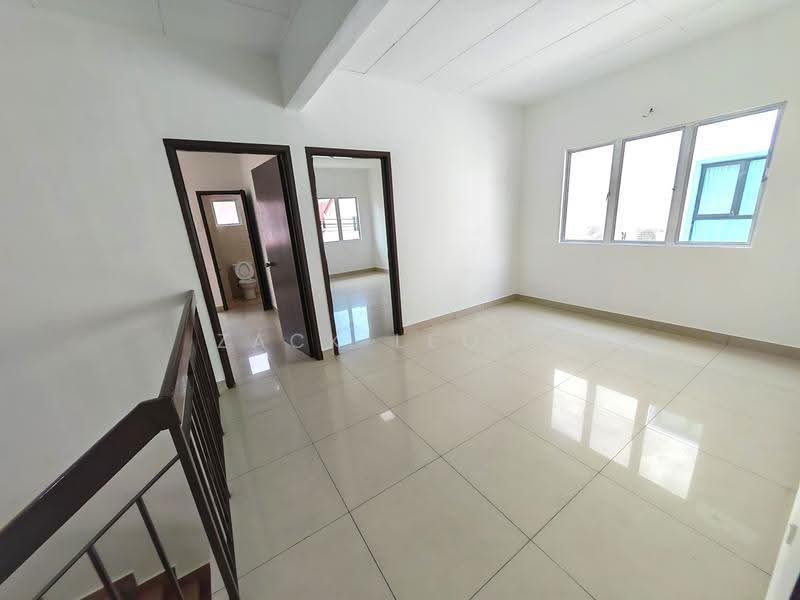 Rumah Teres 2-Tingkat untuk Dijual di TAMAN PUCHONG UTAMA (Puchong) - Zack Leong - Bathroom - PropertyGuru.com.my