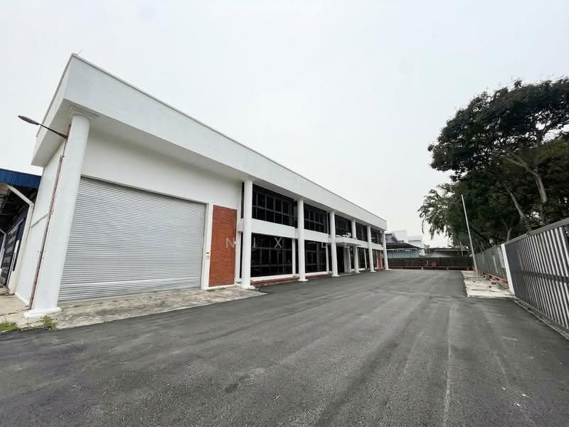Kilang untuk Disewa di Seksyen 26, HICOM Industrial Estate (Shah Alam) - Kenix Lee - Exterior - PropertyGuru.com.my