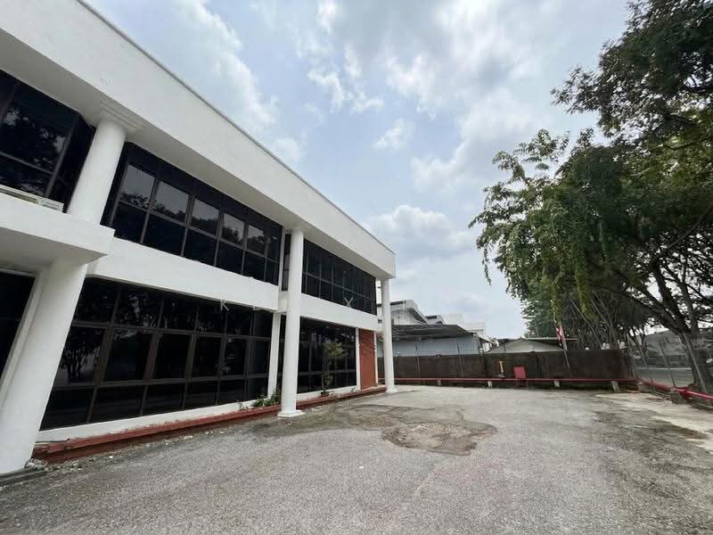 Kilang untuk Disewa di Seksyen 26, HICOM Industrial Estate (Shah Alam) - Kenix Lee - Exterior - PropertyGuru.com.my