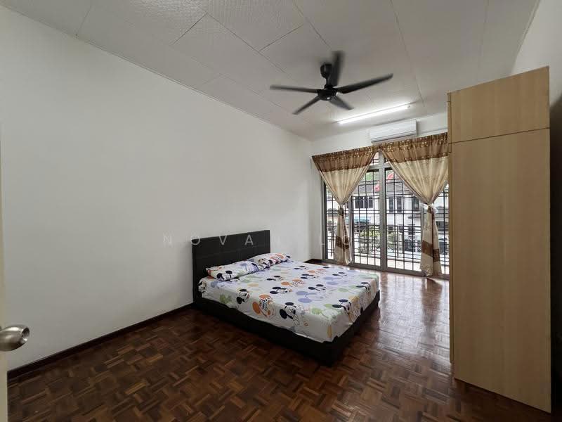 Rumah Teres 2-Tingkat untuk Disewa di Skudai (Johor) - Novan Loo - Bedroom - PropertyGuru.com.my
