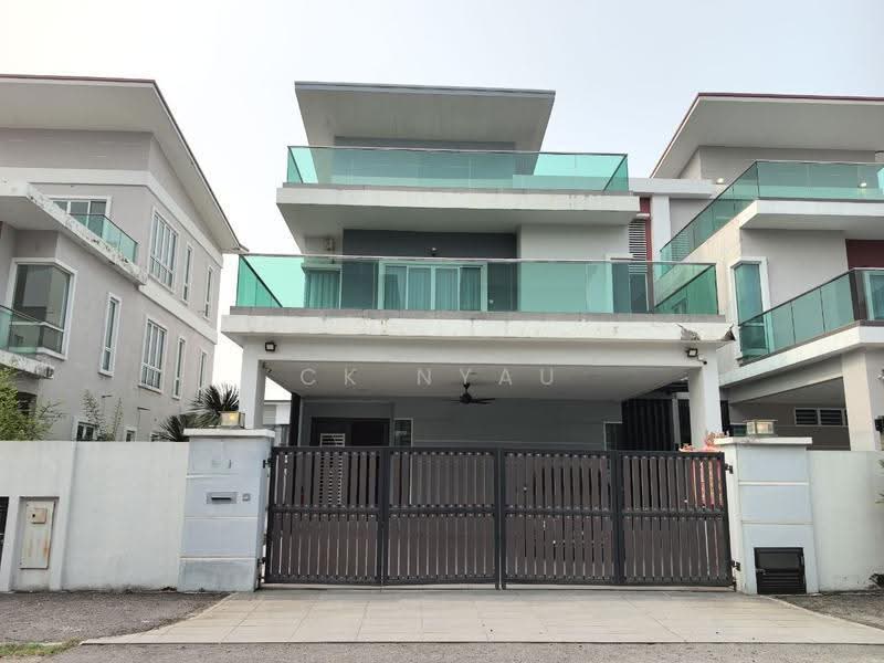 2.5-storey Terraced House for Sale in Ipoh (Perak) - Ck Nyau - Exterior - PropertyGuru.com.my