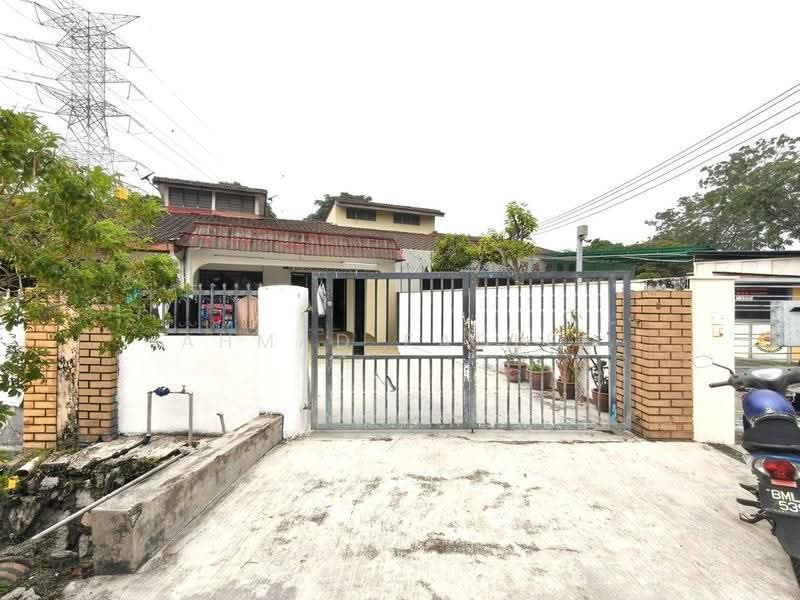 Rumah Teres 1-Tingkat untuk Dijual di Taman Sri Serdang (Seri Kembangan) - Ahmad Fadlee - PropertyGuru.com.my