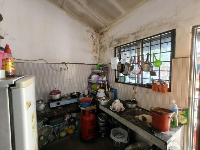Rumah Teres 1-Tingkat untuk Dijual di Taman Sri Serdang (Seri Kembangan) - Ahmad Fadlee - PropertyGuru.com.my