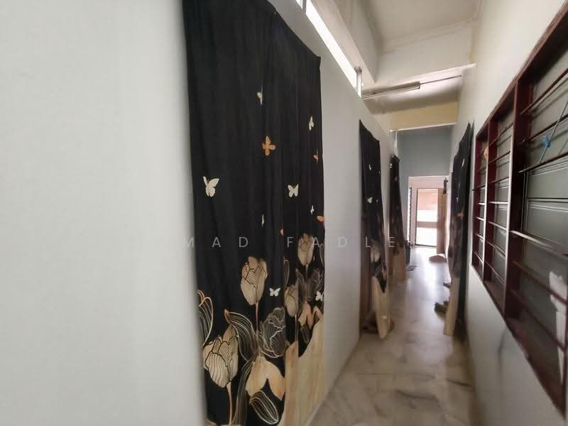 Rumah Teres 1-Tingkat untuk Dijual di Taman Sri Serdang (Seri Kembangan) - Ahmad Fadlee - PropertyGuru.com.my