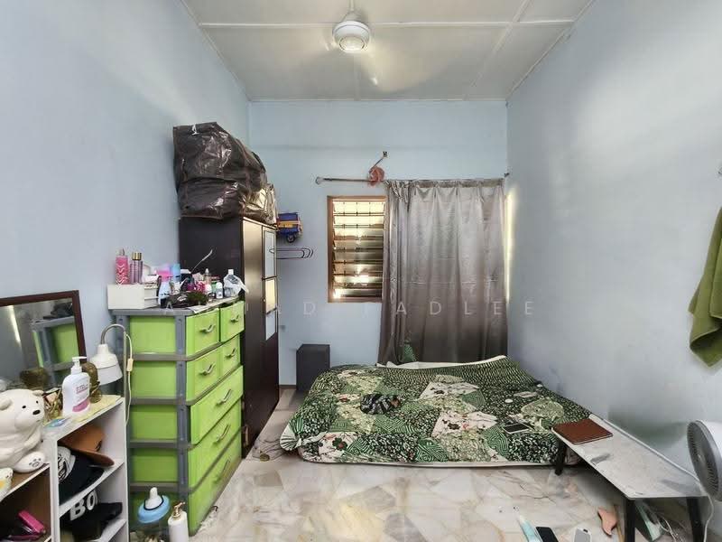 Rumah Teres 1-Tingkat untuk Dijual di Taman Sri Serdang (Seri Kembangan) - Ahmad Fadlee - PropertyGuru.com.my