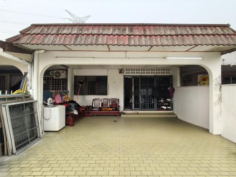 Rumah Teres 1-Tingkat untuk Dijual di Taman Sri Serdang (Seri Kembangan) - Ahmad Fadlee - PropertyGuru.com.my