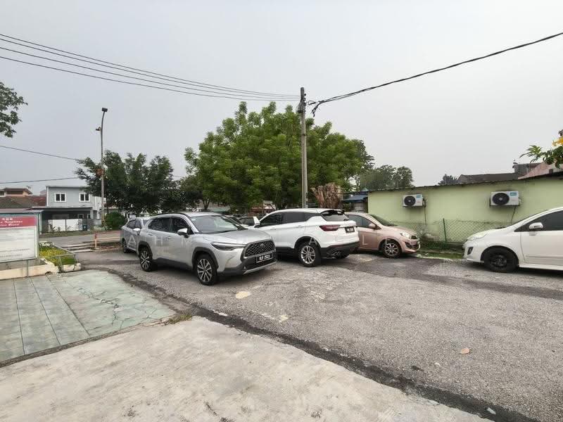 Rumah Teres 1-Tingkat untuk Dijual di Taman Sri Serdang (Seri Kembangan) - Ahmad Fadlee - PropertyGuru.com.my