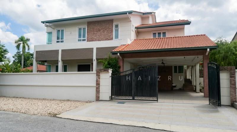 Bungalow House for Sale in Usj 16 (Subang Jaya) - Mohamad Haizrul - Exterior - PropertyGuru.com.my