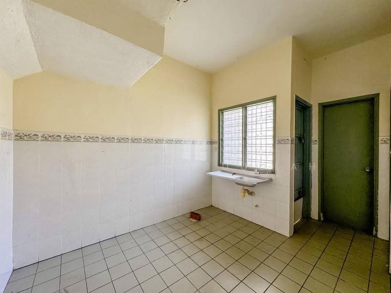 2-storey Terraced House for Sale in Bandar Tasik Kesuma (Beranang) - Luqman Abdullah - PropertyGuru.com.my