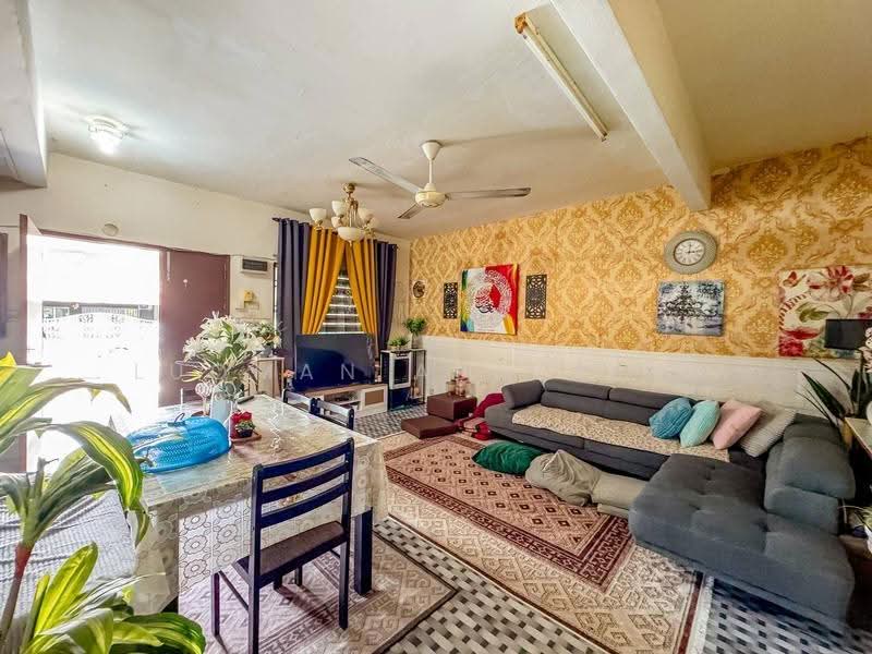 2-storey Terraced House for Sale in Bandar Tasik Kesuma (Beranang) - Luqman Abdullah - PropertyGuru.com.my