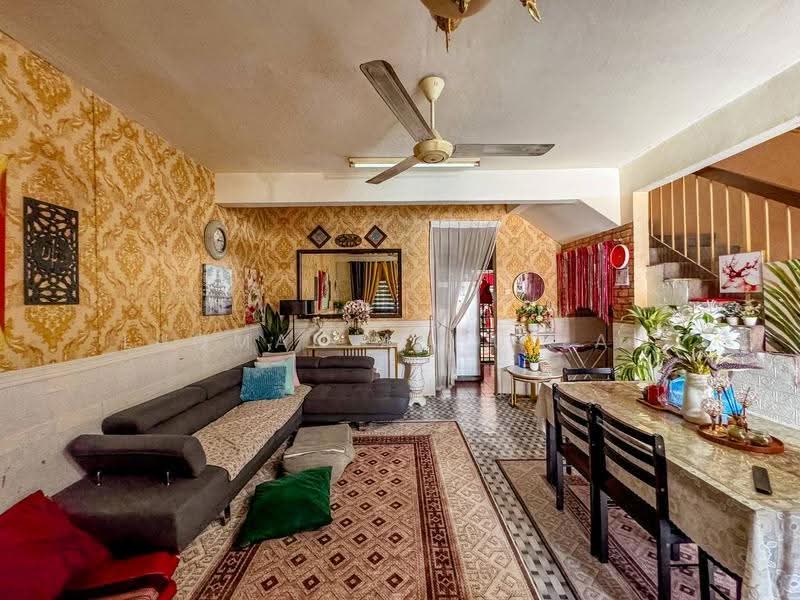 2-storey Terraced House for Sale in Bandar Tasik Kesuma (Beranang) - Luqman Abdullah - PropertyGuru.com.my