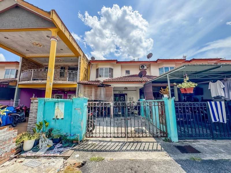 2-storey Terraced House for Sale in Bandar Tasik Kesuma (Beranang) - Luqman Abdullah - PropertyGuru.com.my