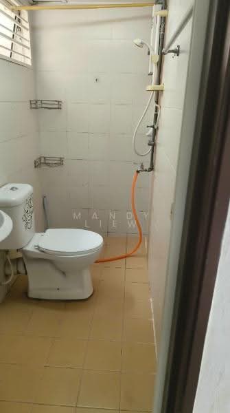 Rumah Bandar untuk Dijual di Taman Amansiara (Rawang) - Mandy Liew - Bathroom - PropertyGuru.com.my