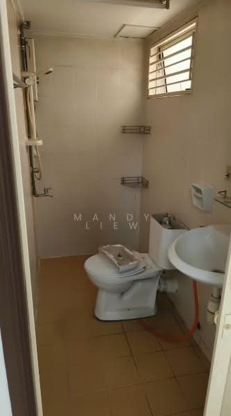 Rumah Bandar untuk Dijual di Taman Amansiara (Rawang) - Mandy Liew - Bathroom - PropertyGuru.com.my