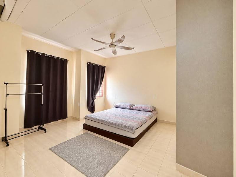 Rumah Teres untuk Dijual di Bandar Bukit Puchong (Puchong) - Nurul Ain Muharam - Bedroom - PropertyGuru.com.my