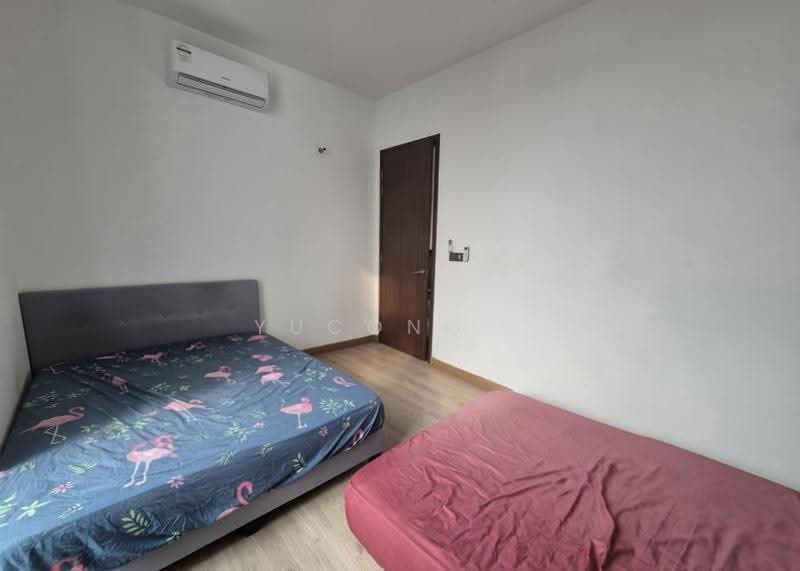 Kediaman Servis untuk Dijual di Green Haven - Yucong . - Bedroom - PropertyGuru.com.my