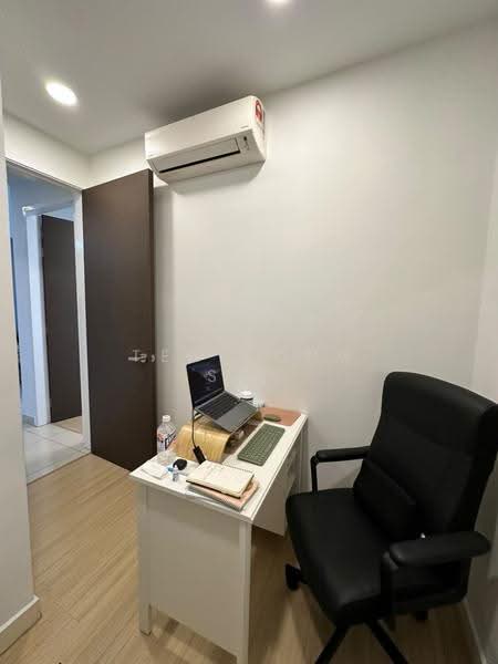 Service Residence for Sale at H2O Residences - Teh Yong San - Study - PropertyGuru.com.my