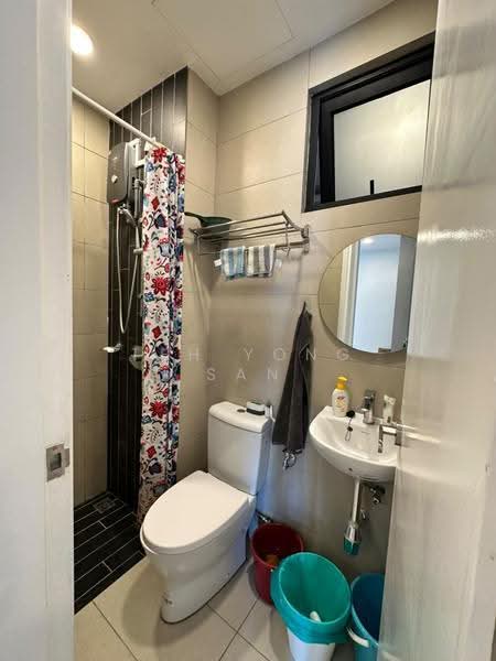 Service Residence for Sale at H2O Residences - Teh Yong San - Bathroom - PropertyGuru.com.my
