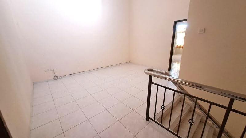2-storey Terraced House for Sale in Desa Melati (Nilai) - Xavier Lim - 1st floor living area - PropertyGuru.com.my