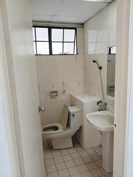 Condominium for Sale at Tiara Damansara - Celia Tan - Bathroom - PropertyGuru.com.my