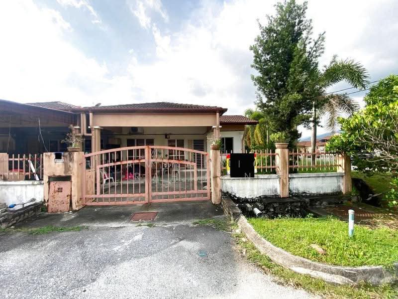 1-storey Terraced House for Sale in Taman Pelangi Semenyih (Semenyih) - Muhammad Iqmal Rahiman - Exterior - PropertyGuru.com.my