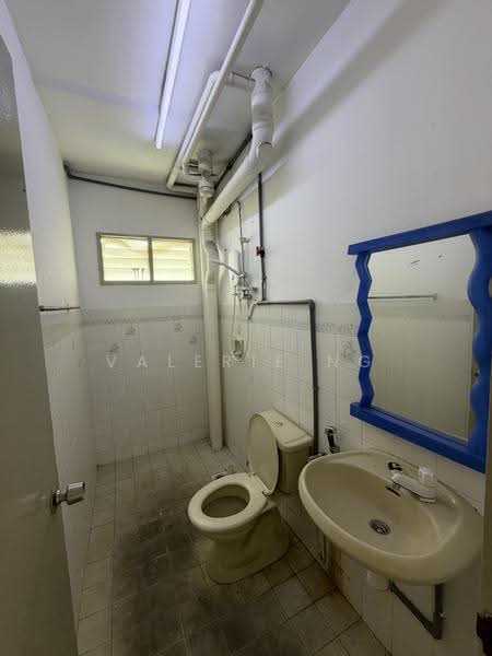 Apartment for Sale at Sri Intan 1 - Valerie Ng - Bathroom - PropertyGuru.com.my