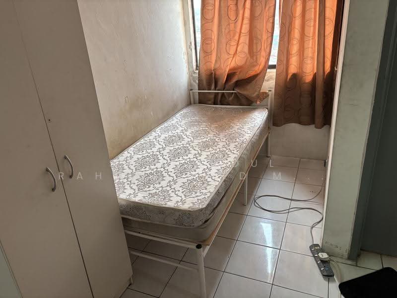 Apartment for Rent at Pangsapuri Perdana - Syed Abdul Rahman Syed Mahamad - Bedroom - PropertyGuru.com.my