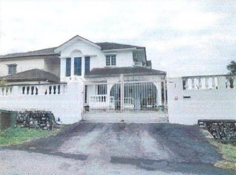 Rumah Berkembar untuk Dijual di Seksyen 9 (Shah Alam) - Lisa Azila - Exterior - PropertyGuru.com.my
