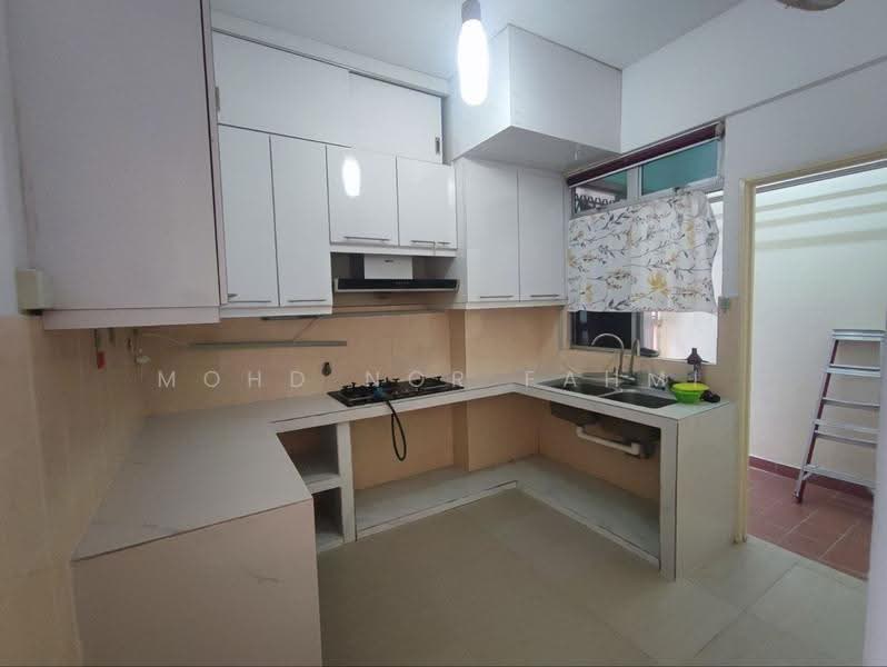 Apartment for Sale at Taman LTAT - Mohd Nor Fahmi - Kitchen - PropertyGuru.com.my