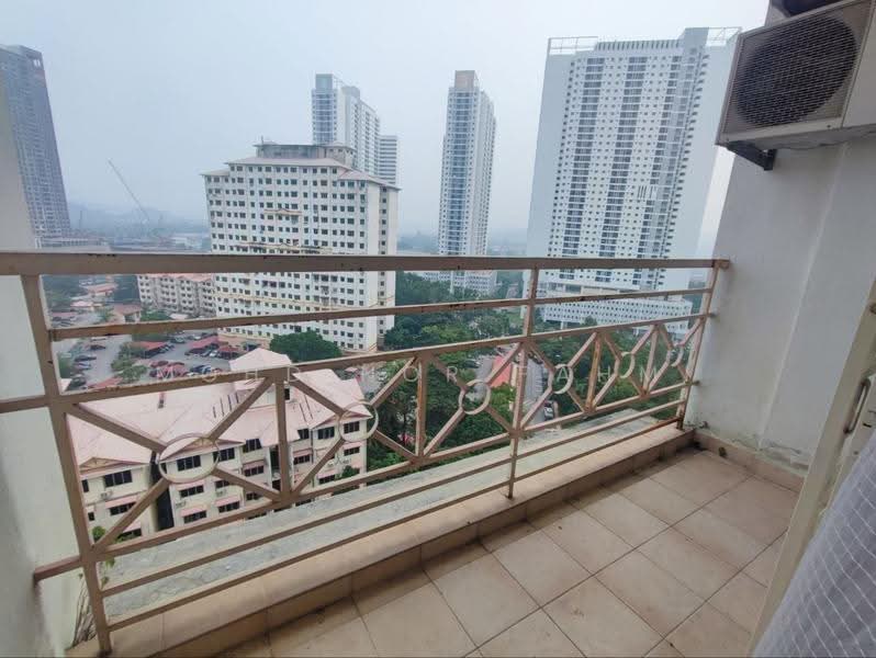 Apartment for Sale at Taman LTAT - Mohd Nor Fahmi - Balcony - PropertyGuru.com.my