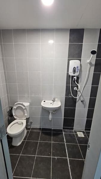 Rumah Flat untuk Disewa di Idaman Cahaya 2 - Ben Woo - Bathroom - PropertyGuru.com.my