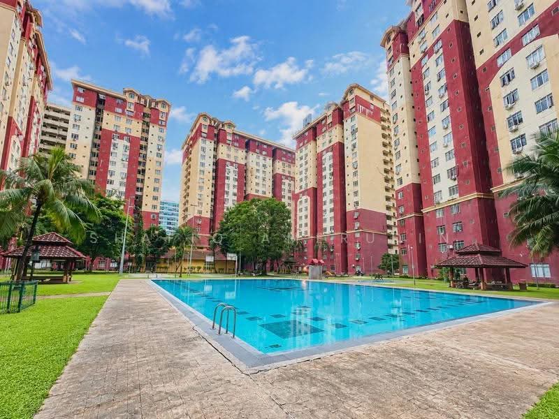 Apartment for Sale at Mentari Court - Shafiq Amerudin - Pool - PropertyGuru.com.my