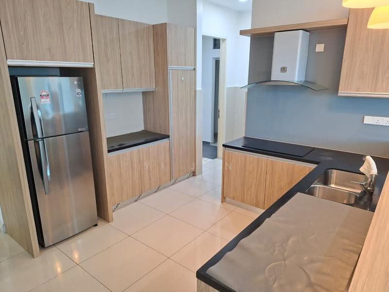 Kediaman Servis untuk Disewa di TRiGON Luxury Residences - Yi Jun - Kitchen - PropertyGuru.com.my