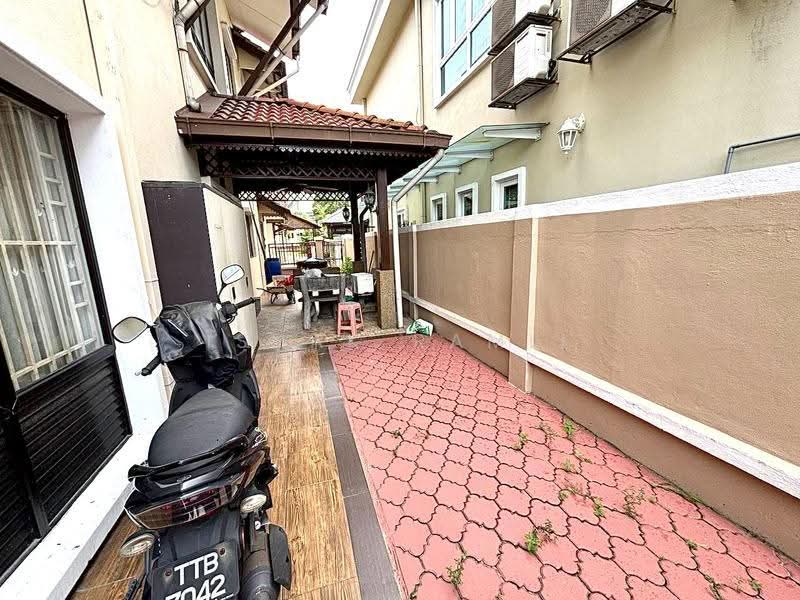 2-storey Terraced House for Sale in Kota Bayuemas (Klang) - Ishak Ramli - PropertyGuru.com.my