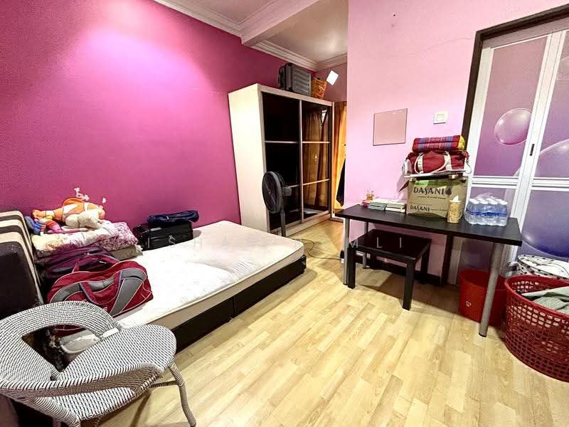 2-storey Terraced House for Sale in Kota Bayuemas (Klang) - Ishak Ramli - Bedroom - PropertyGuru.com.my