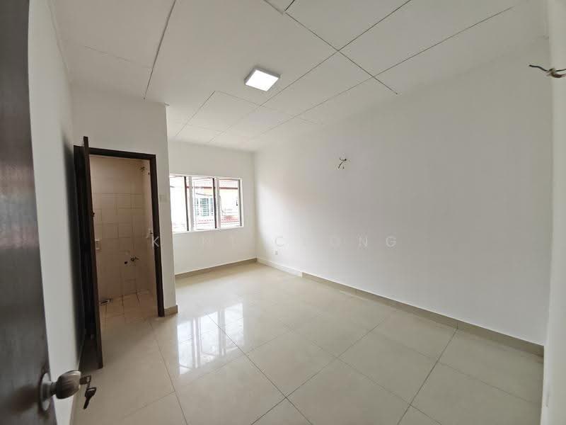 Rumah Teres untuk Dijual di TAMAN PUCHONG UTAMA (Puchong) - Kent Chong - Interior - PropertyGuru.com.my